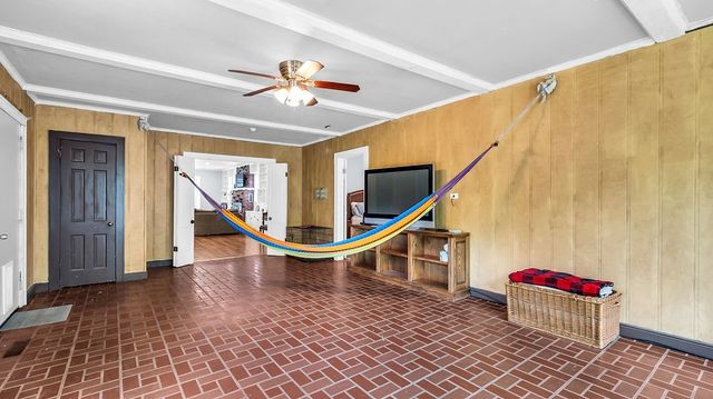 1615 Walworth Street, Greenville, TX 75401