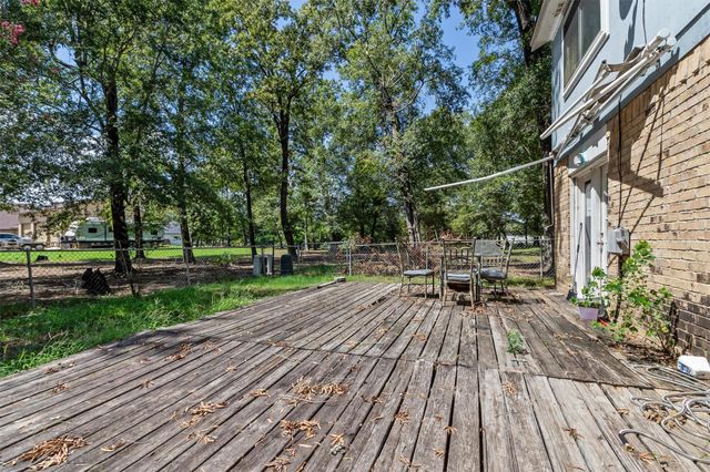 292 Autumn Lane, Livingston, TX 77351