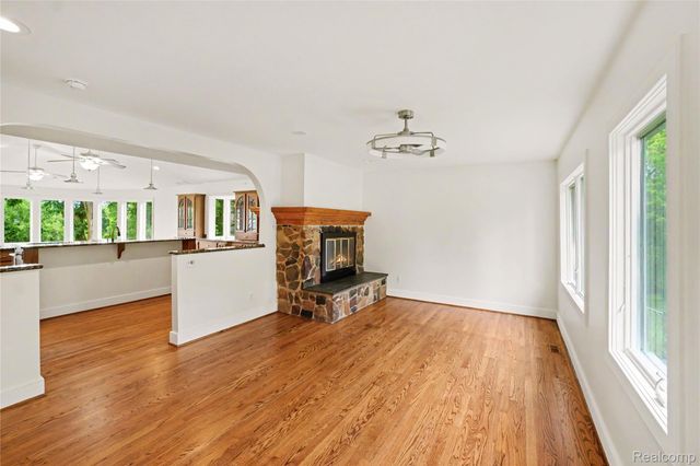 3556 E Dryden Road, Dryden Township, MI 48455