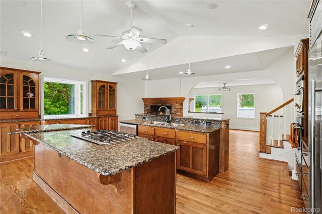 3556 E Dryden Road, Dryden Township, MI 48455