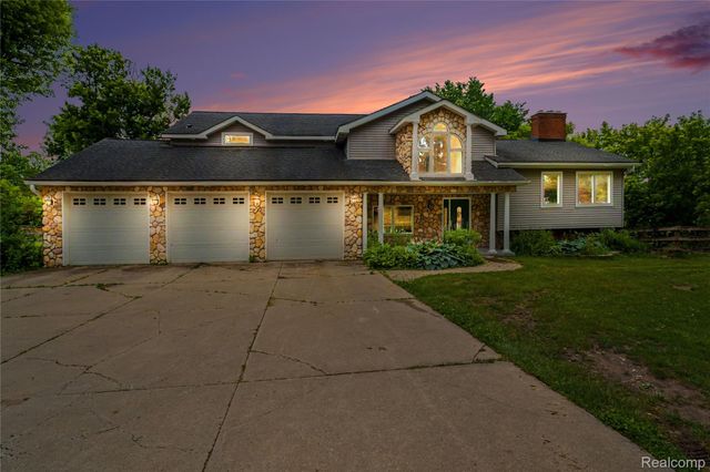 3556 E Dryden Road, Dryden Township, MI 48455