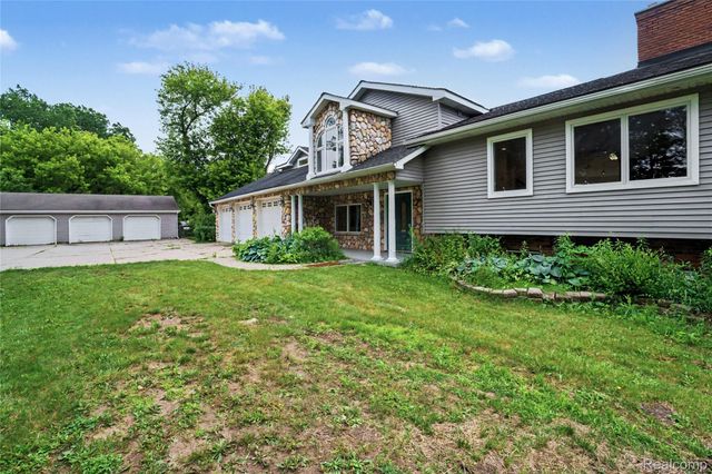 3556 E Dryden Road, Dryden Township, MI 48455