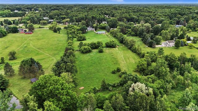 3556 E Dryden Road, Dryden Township, MI 48455