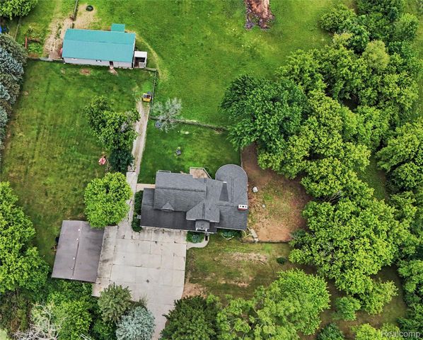 3556 E Dryden Road, Dryden Township, MI 48455