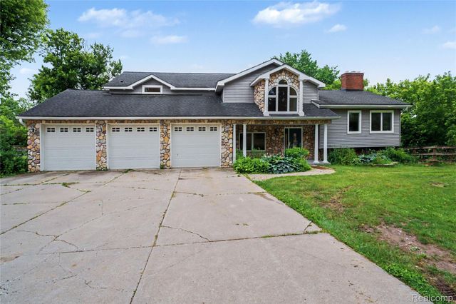 3556 E Dryden Road, Dryden Township, MI 48455