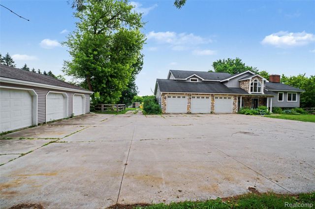 3556 E Dryden Road, Dryden Township, MI 48455