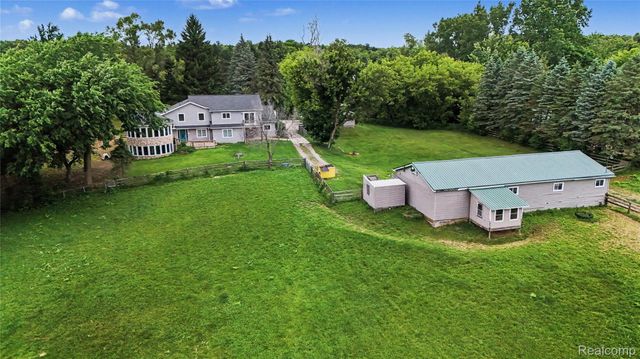 3556 E Dryden Road, Dryden Township, MI 48455