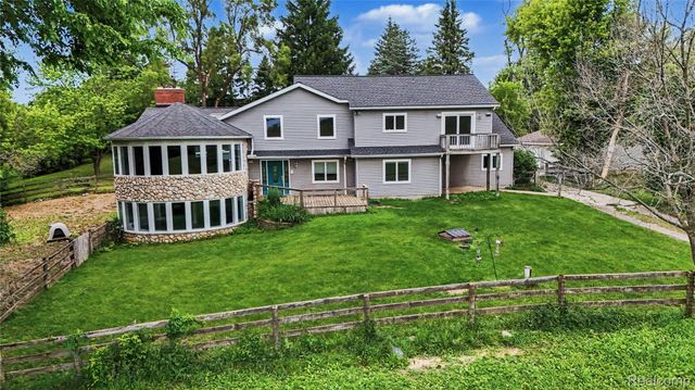 3556 E Dryden Road, Dryden Township, MI 48455