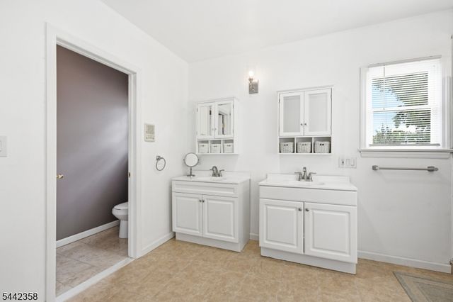 99 Morgan Pl, North Arlington Boro, NJ 07031