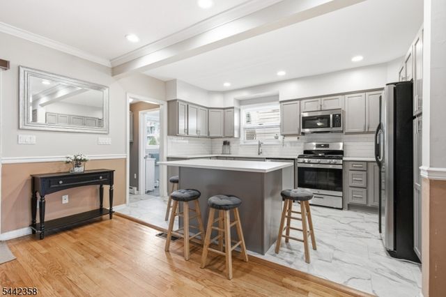 99 Morgan Pl, North Arlington Boro, NJ 07031
