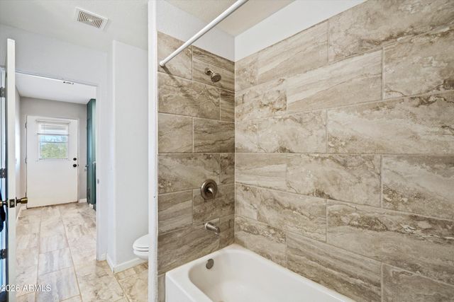 2316 W White Spar Road, New River, AZ 85087