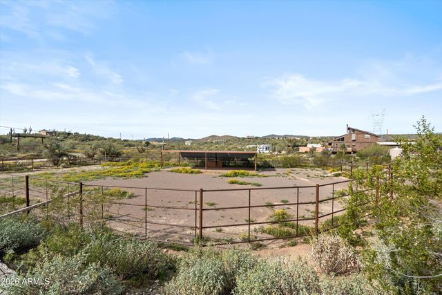 2316 W White Spar Road, New River, AZ 85087