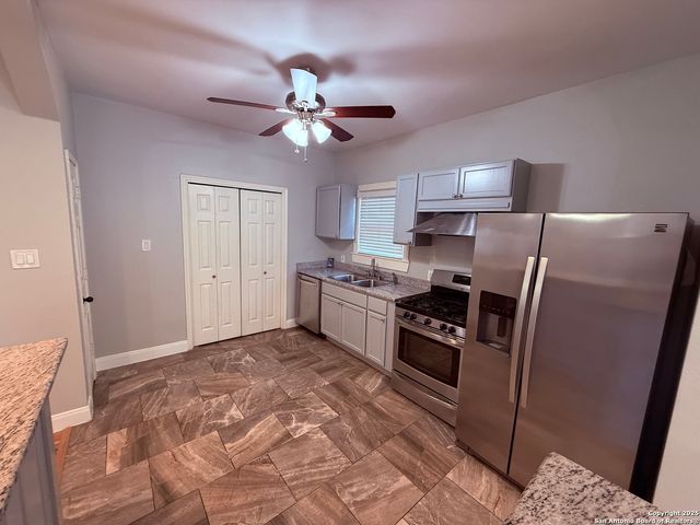 2222 huisache, San Antonio, TX 78201