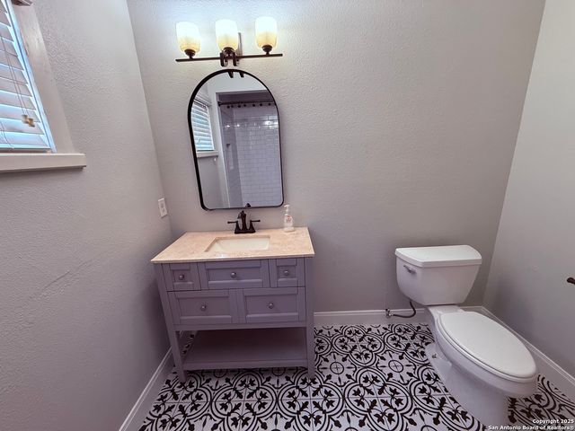 2222 huisache, San Antonio, TX 78201