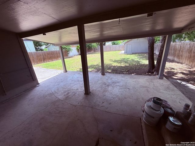 2222 huisache, San Antonio, TX 78201