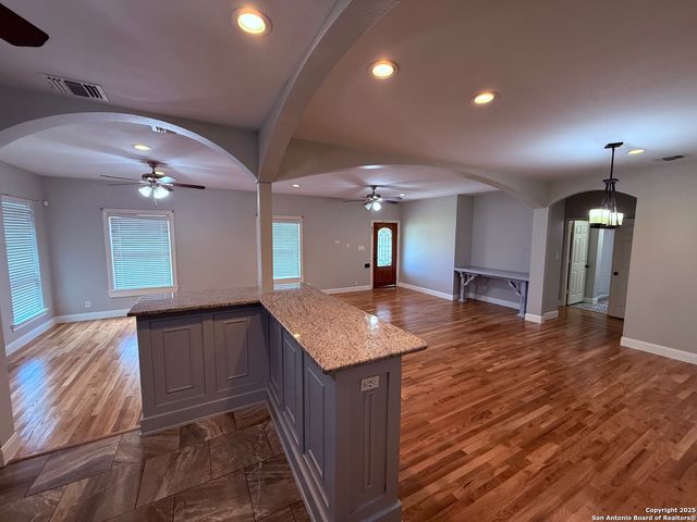 2222 huisache, San Antonio, TX 78201