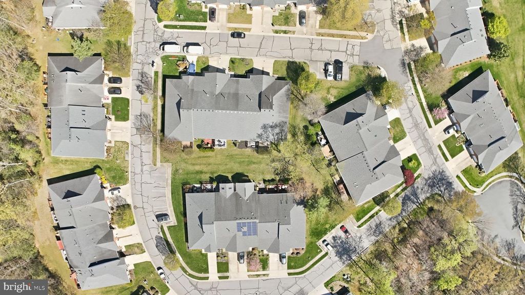 Image 31 of property listing at 905 YARDARM LN, Annapolis, MD 21401