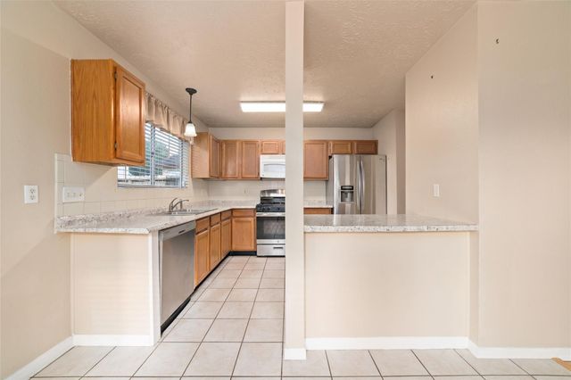 1934 Pincher Creek Drive, Spring, TX 77386