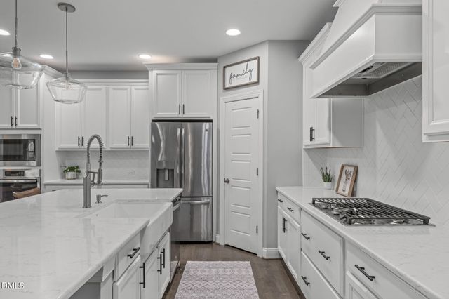 108 Tree Hill Lane, Holly Springs, NC 27540