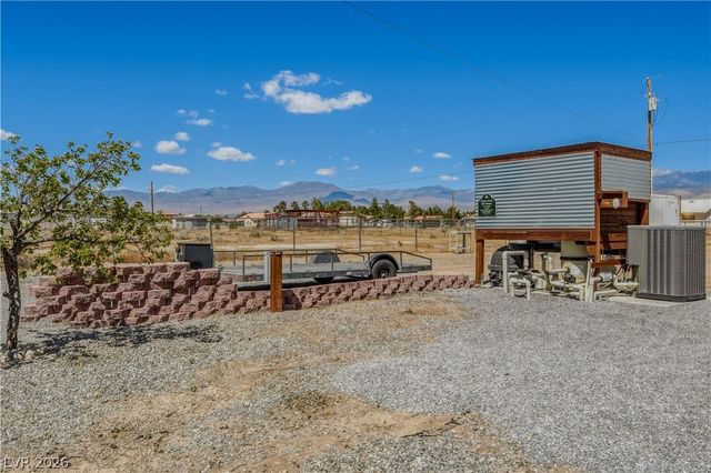 3751 South Mariposa Avenue, Pahrump, NV 89048