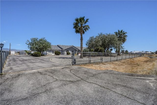 3751 South Mariposa Avenue, Pahrump, NV 89048