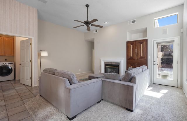 5704 Vulcan Vista Drive NE, Albuquerque, NM 87111