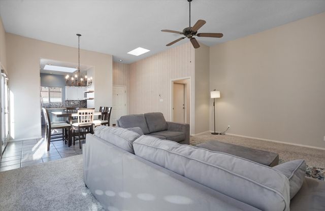 5704 Vulcan Vista Drive NE, Albuquerque, NM 87111