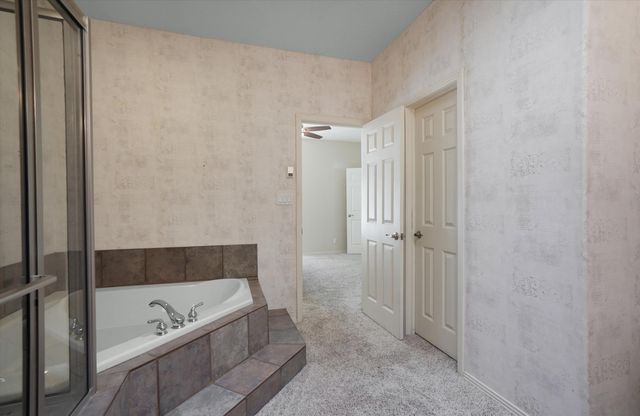 5704 Vulcan Vista Drive NE, Albuquerque, NM 87111