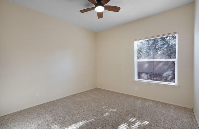 5704 Vulcan Vista Drive NE, Albuquerque, NM 87111