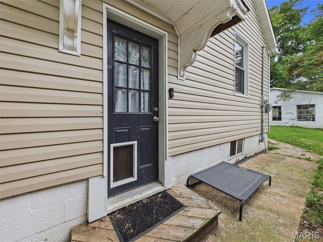 1911 N Charles Street, Belleville, IL 62221