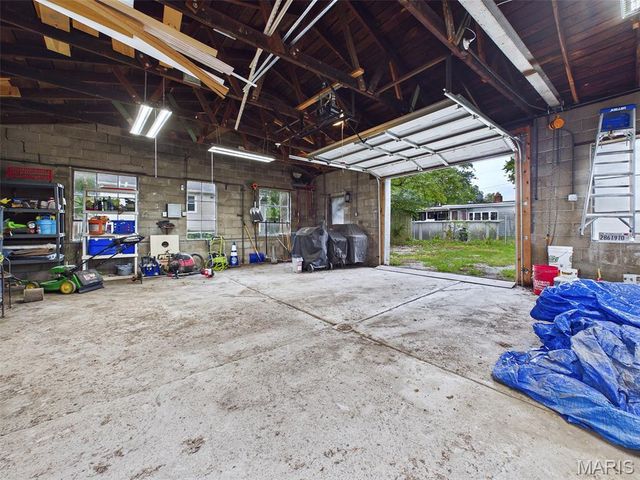 1911 N Charles Street, Belleville, IL 62221