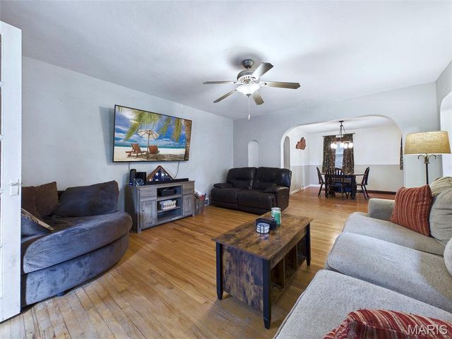 1911 N Charles Street, Belleville, IL 62221