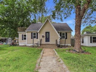 1911 N Charles Street, Belleville, IL 62221