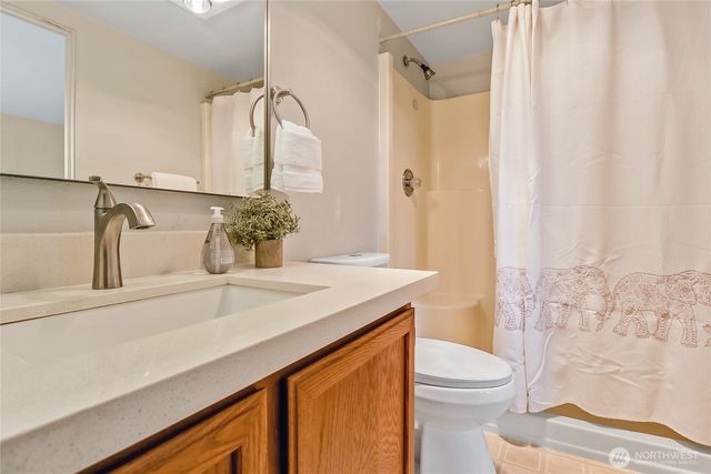 9810 116th Place NE, Kirkland, WA 98033
