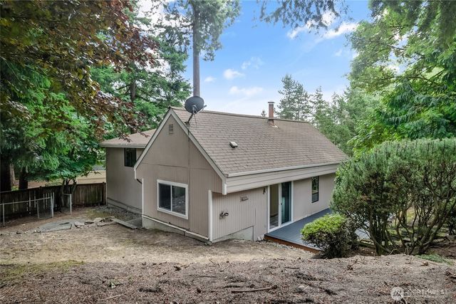 9810 116th Place NE, Kirkland, WA 98033