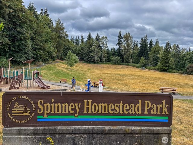 9810 116th Place NE, Kirkland, WA 98033