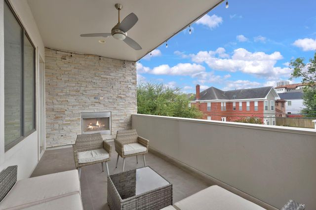 1617 Wichita Street, Houston, TX 77004