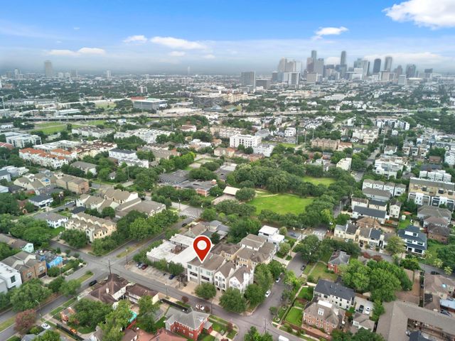 1617 Wichita Street, Houston, TX 77004