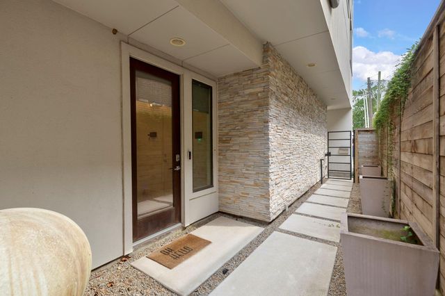 1617 Wichita Street, Houston, TX 77004