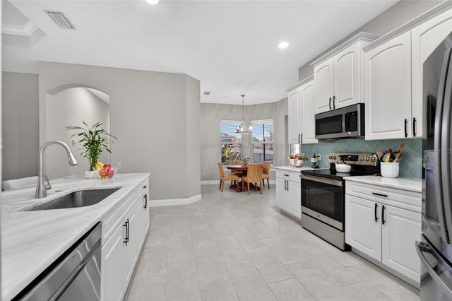 2665 HICKORY VIEW LOOP, Lakeland, FL 33813