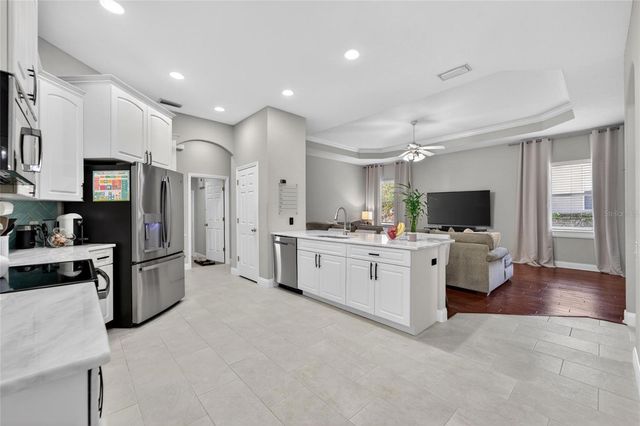 2665 HICKORY VIEW LOOP, Lakeland, FL 33813