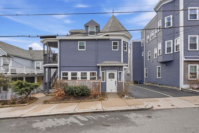 101 Summit Ave 1, Winthrop, MA 02152