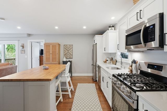 101 Summit Ave 1, Winthrop, MA 02152