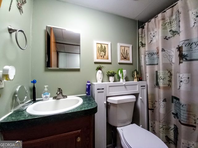 328 Kelly Creek Road, Waco, GA 30182