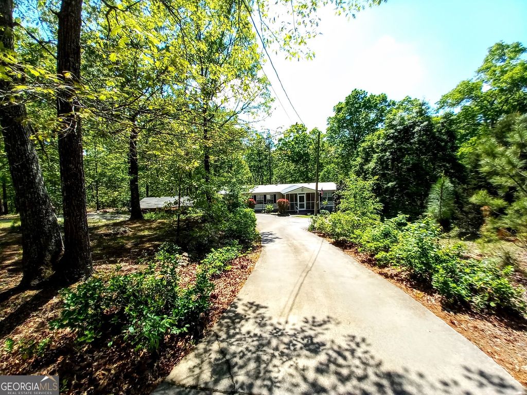 328 Kelly Creek Road, Waco, GA 30182