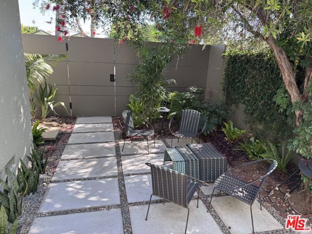 2707 Westwood Boulevard, Los Angeles, CA 90064
