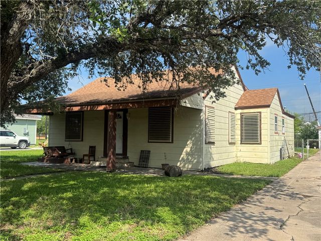 721 Fetick Ave, Taft, TX 78390