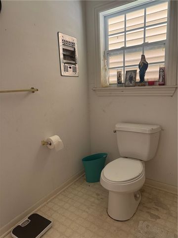 721 Fetick Ave, Taft, TX 78390