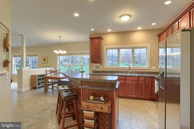 1265 STONE CREEK DR, Hummelstown, PA 17036