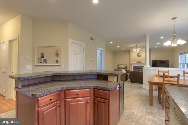 1265 STONE CREEK DR, Hummelstown, PA 17036